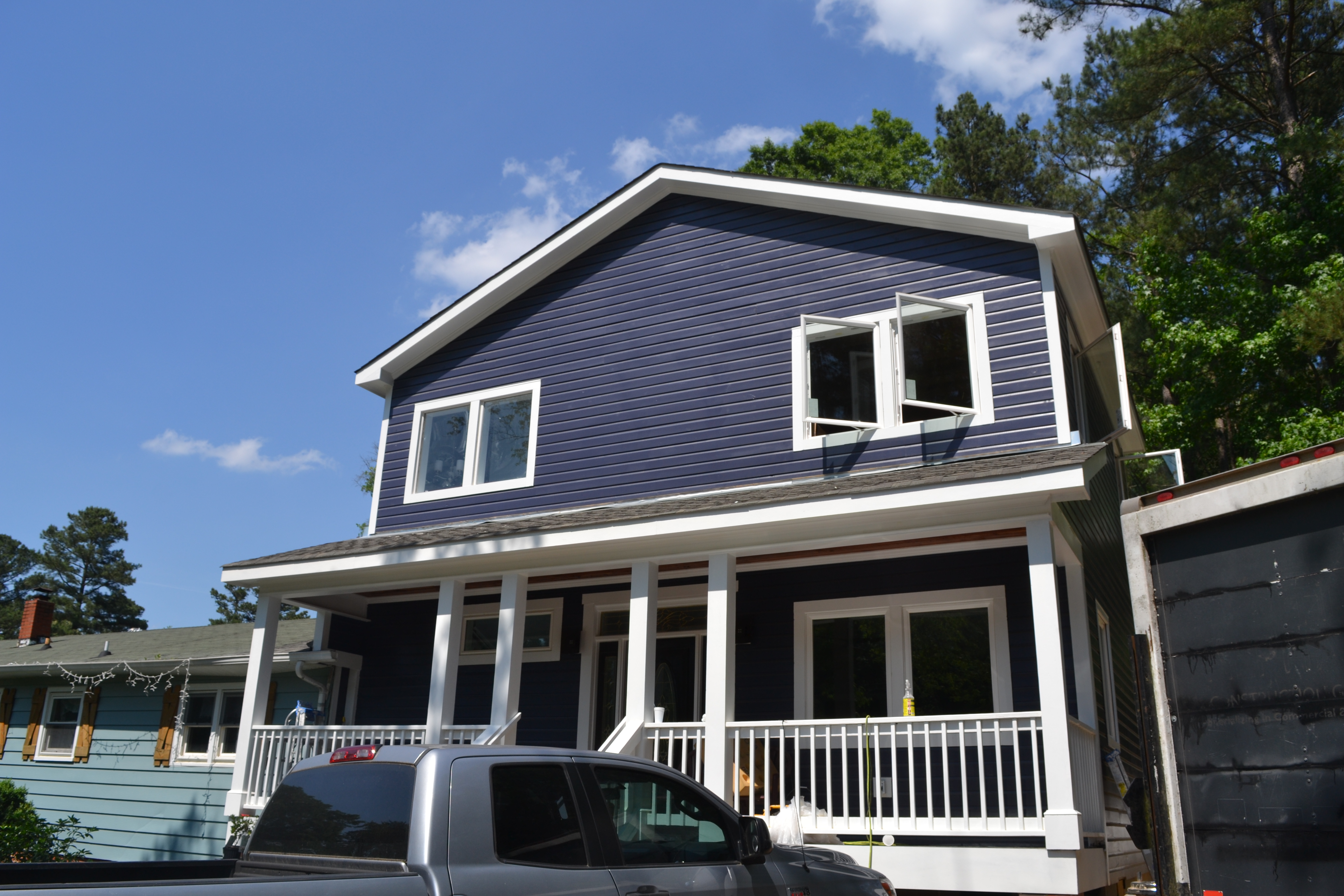 A picture of the house pictured in the previous 3d model.